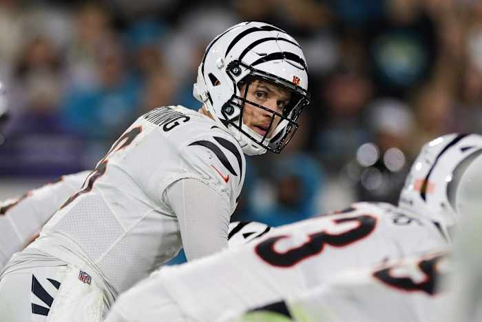 Dec 4, 2023; Jacksonville, Florida, USA; Cincinnati Bengals quarterback Jake Browning (6) lines up against the Jacksonville Jaguars in the third quarter at EverBank Stadium. Mandatory Credit: Nathan Ray Seebeck-USA TODAY Sports  